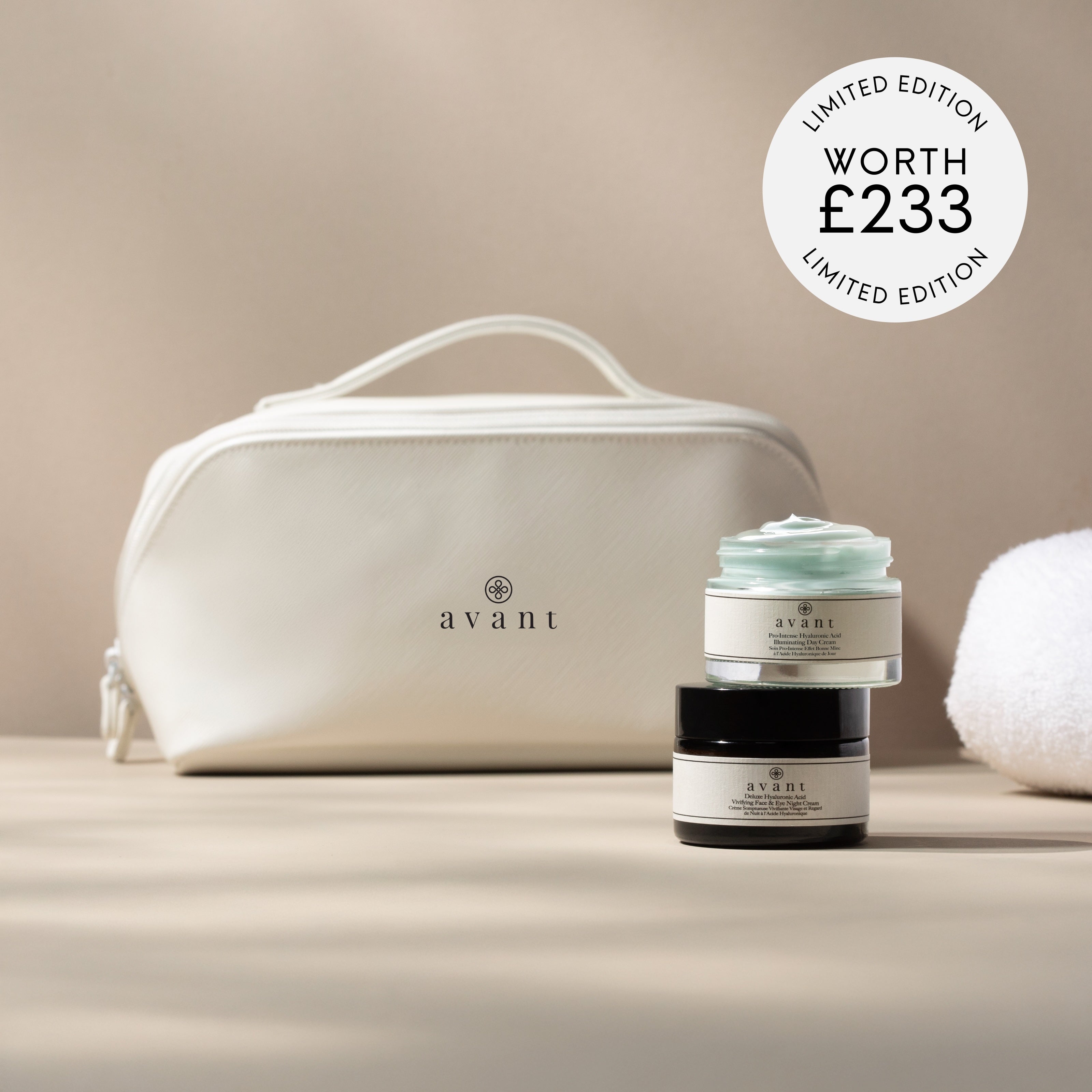 Ultimate Hydration Day & Night Duo + Signature Bag